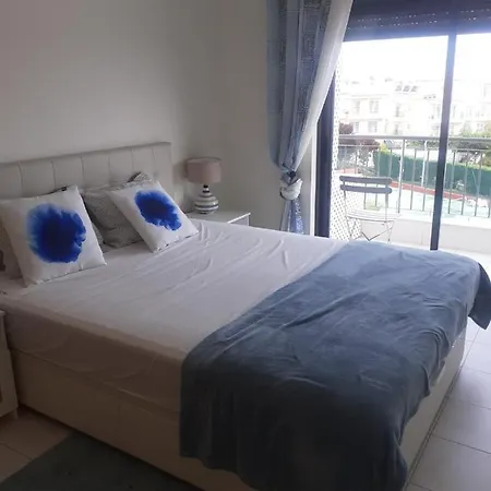 Vista Das Ondas Olhos De Agua Ii Apartment